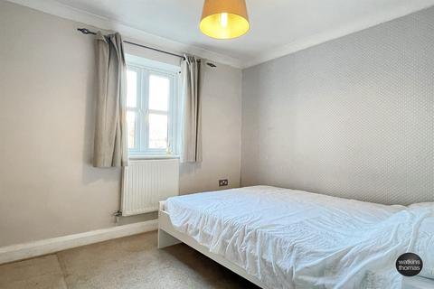 Flat 6, Cedar Court, 36 Folly Lane, Hereford, HR1 1LX