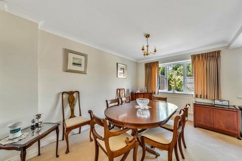 33 Mill Road, Dunton Green, Sevenoaks, TN13 2UZ