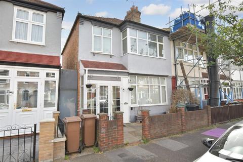 3 bedroom end of terrace house for sale, Garner Road, Walthamstow