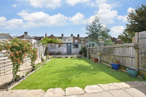 3 bedroom end of terrace house for sale, Garner Road, Walthamstow