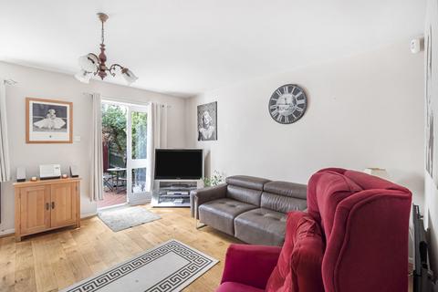 undefined, Avenue Park Road, London, SE27