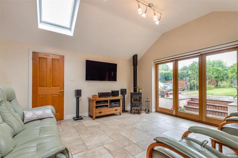 4 bedroom cottage for sale, Stony Lane, Newent GL18