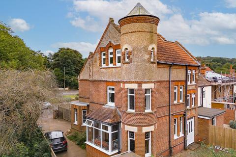 High Street, Overstrand