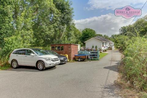 4 bedroom detached bungalow for sale, Lixwm CH8