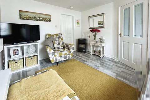 8 Chestnut Close, Newsome, Huddersfield, HD4 6YL