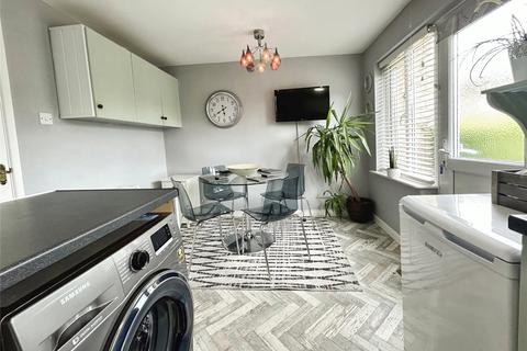 8 Chestnut Close, Newsome, Huddersfield, HD4 6YL