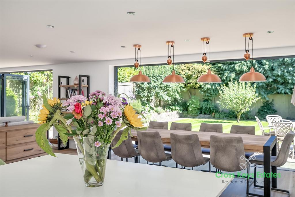 Open Plan Living Room / Kitchen