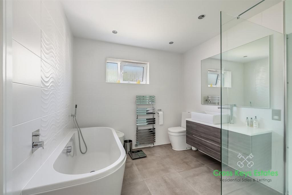 Bathroom / Ensuite