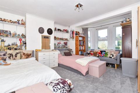 3 bedroom terraced house for sale, Old Tovil Road, Maidstone, Kent