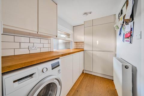 1 Chilterns Close, Flackwell Heath, High Wycombe, HP10 9BB