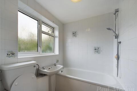 6 Ambleside Gardens, South Croydon, CR2 8SF