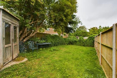 6 Ambleside Gardens, South Croydon, CR2 8SF