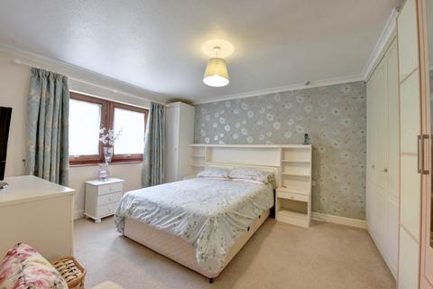 2 bedroom retirement property for sale, Victoria Court, Henley On Thames