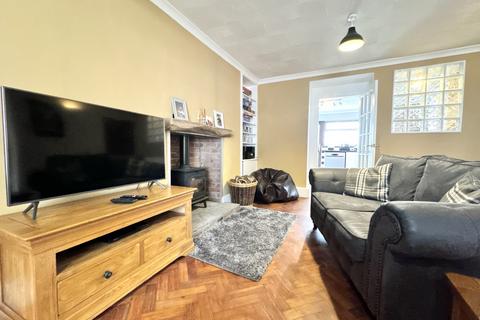 3 bedroom end of terrace house for sale, Aberdare CF44