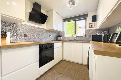 3 bedroom detached house for sale, Wharfedale Mount, Shelf, HX3 7NF