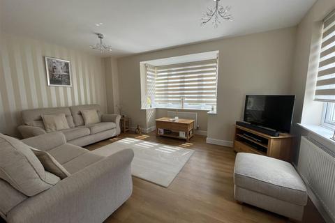 53 Oak Crescent, Wickford, SS11 7FF