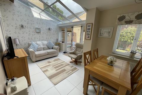 53 Oak Crescent, Wickford, SS11 7FF