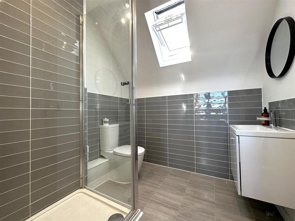 Stylish En Suite Shower Room  220