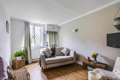 2 bedroom terraced house for sale, London Road, Westerham TN16