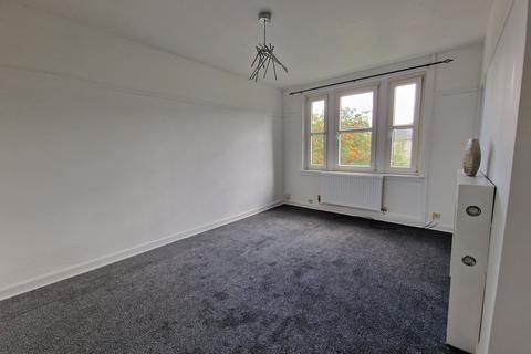 2 bedroom flat to rent, Cromwell Drive, Falkirk, FK1