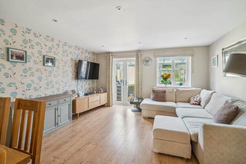 22 Malden Fields, Bushey, WD23 2QA