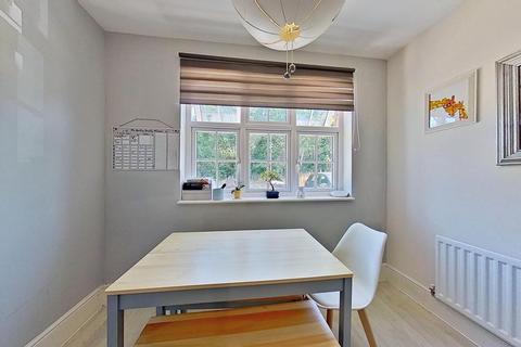 4 bedroom terraced house for sale, Sidney Grove, Herne Bay, CT6 5FE