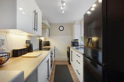 46 Rookery Crescent, Cliffe, Rochester, ME3 7RH