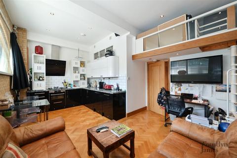 1 bedroom apartment for sale, Mission Building, Commercial Road, London, E14