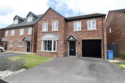 4 bedroom detached house for sale, Ombler Drive, Market Weighton, York