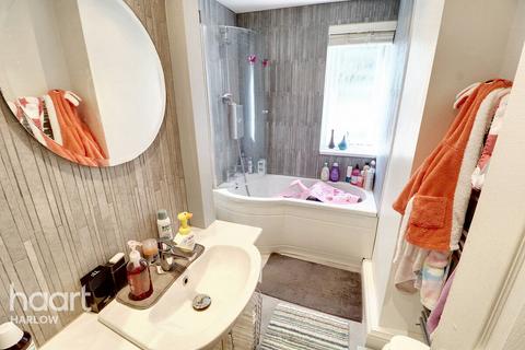 22 Spring Hills, Harlow, CM20 1SZ
