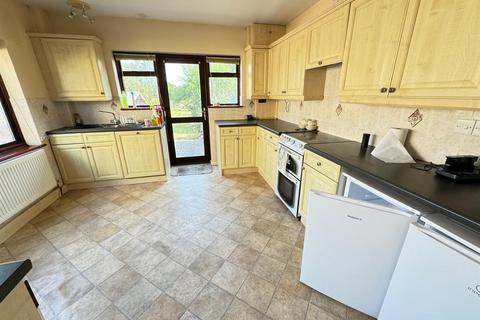 3 bedroom semi-detached house for sale, Church Road, Rayleigh