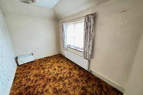 9 Church Road, Rayleigh, SS6 8PL