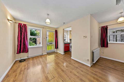 1 bedroom semi-detached house for sale, Locksmeade Road, Richmond, TW10