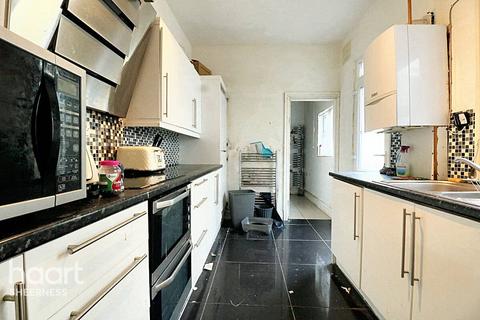 4 bedroom terraced house for sale, Beach Street, SHEERNESS