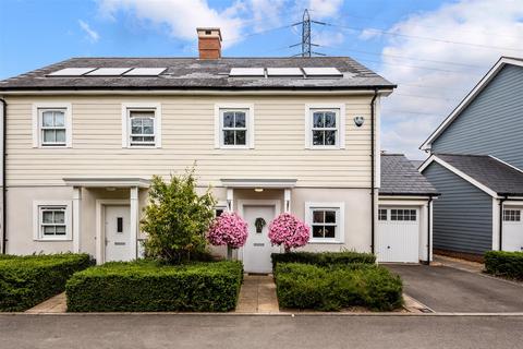 3 bedroom semi-detached house for sale, Sherbrooke Way, Worcester Park