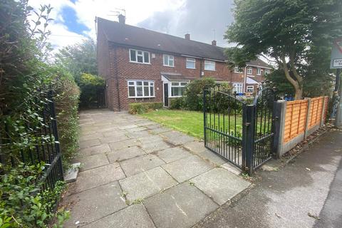 3 bedroom end of terrace house to rent, Moss Lane  Partington  M31