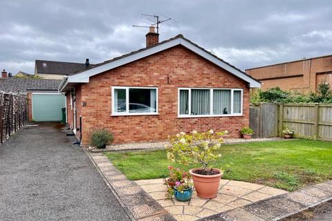 2 bedroom detached bungalow for sale, White House Park, Cainscross, Stroud