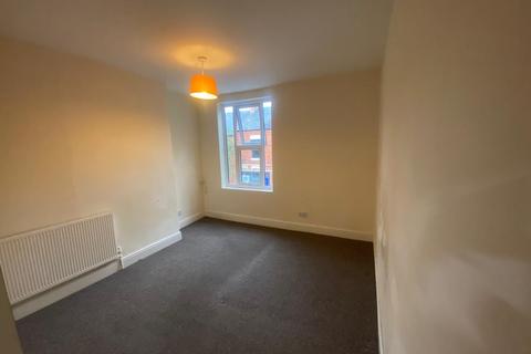 2 bedroom flat to rent, Leicester LE2