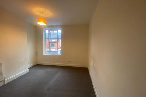 2 bedroom flat to rent, Leicester LE2