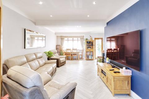 337 Rainham Road, Rainham, RM13 7TB