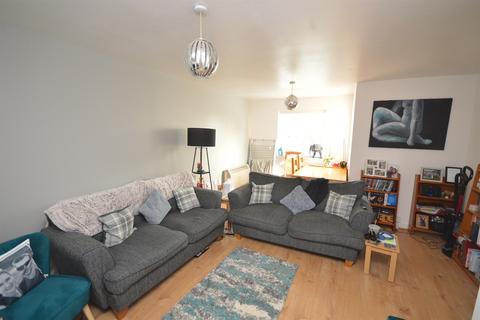 2 bedroom flat for sale, Nottage Crescent, Braintree, CM7