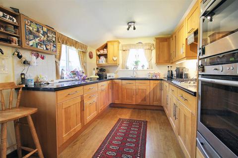 2 bedroom detached house for sale, Goose Green, Wickmere