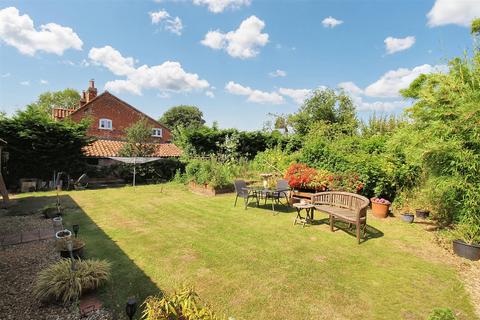 2 bedroom detached house for sale, Goose Green, Wickmere