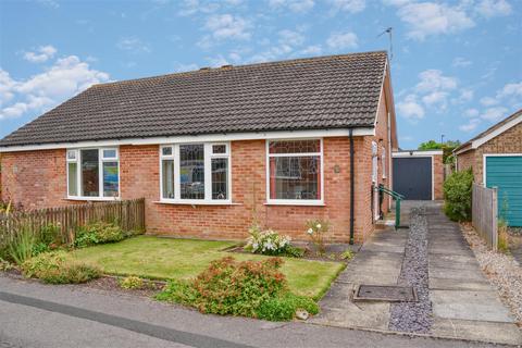 2 bedroom semi-detached bungalow for sale, Woodlands Avenue, Wigginton, York