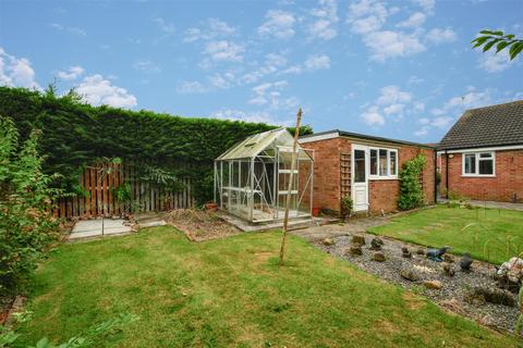 2 bedroom semi-detached bungalow for sale, Woodlands Avenue, Wigginton, York