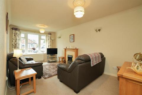 2 bedroom semi-detached bungalow for sale, Woodlands Avenue, Wigginton, York