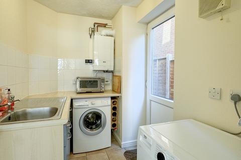 1 Blackmore Close, Thame, OX9 3ZH