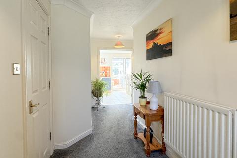 1 Blackmore Close, Thame, OX9 3ZH