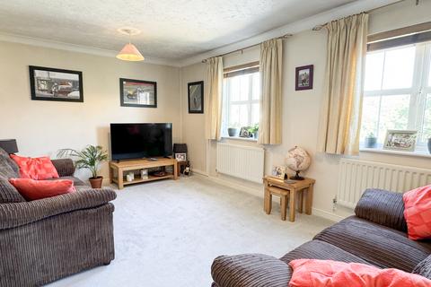 1 Blackmore Close, Thame, OX9 3ZH