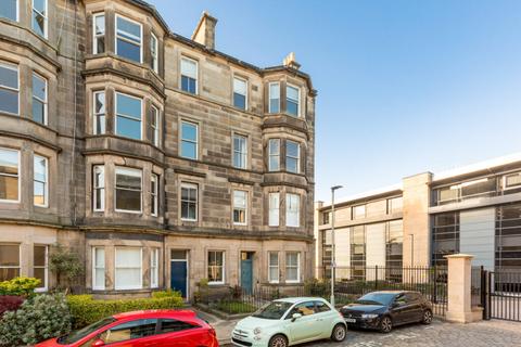 2F1, 21 Perth Street, New Town, EH3 5DW